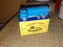 Matchbox Lesney Camión ERF Petrol Tanker  Azul. Subida por Mike-Bell